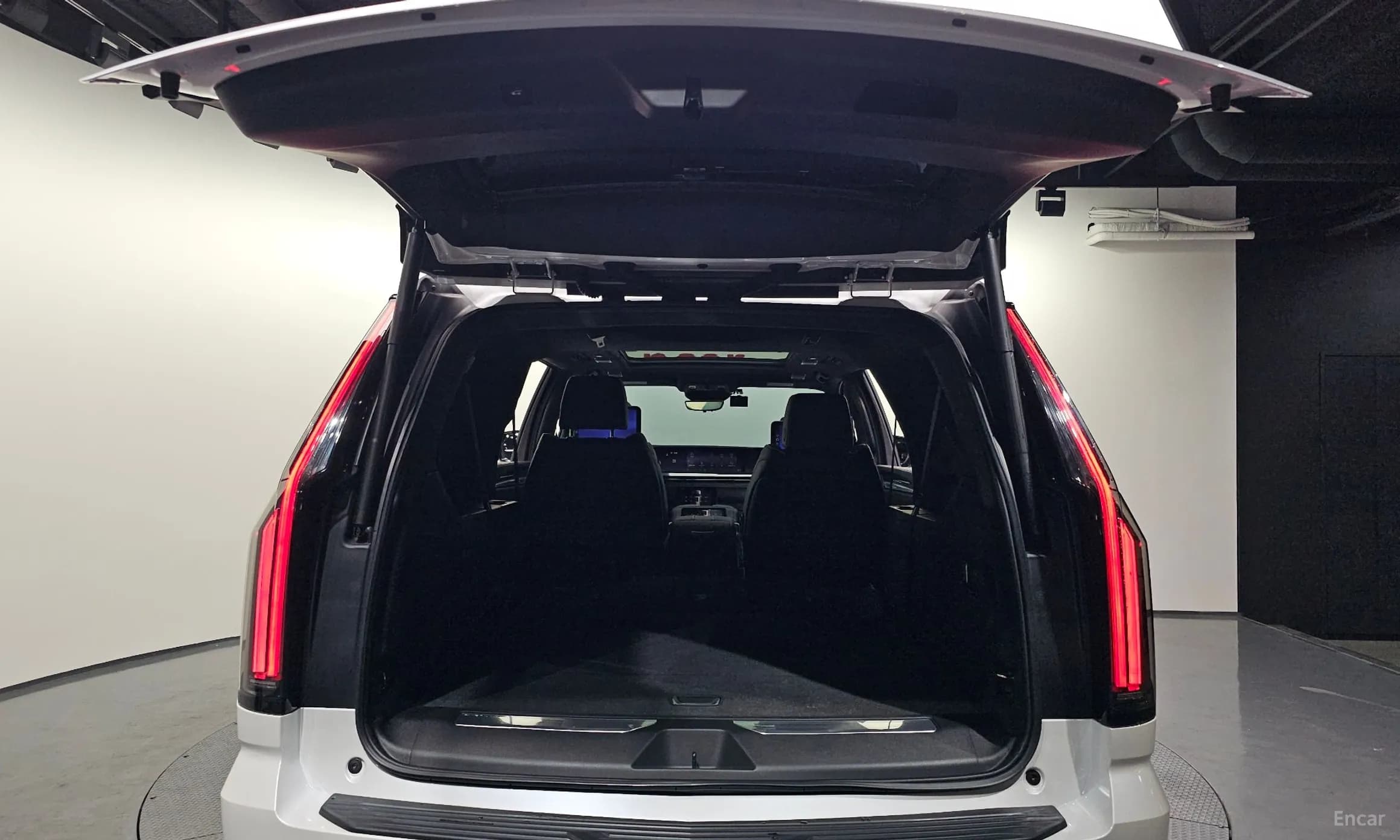 Escalade 5th Generation