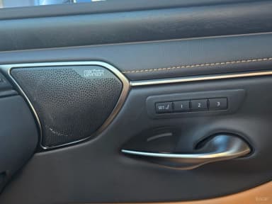 ES300h 7th Generation