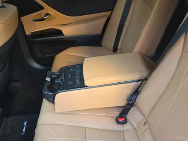 ES300h 7th Generation