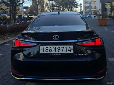 ES300h 7th Generation