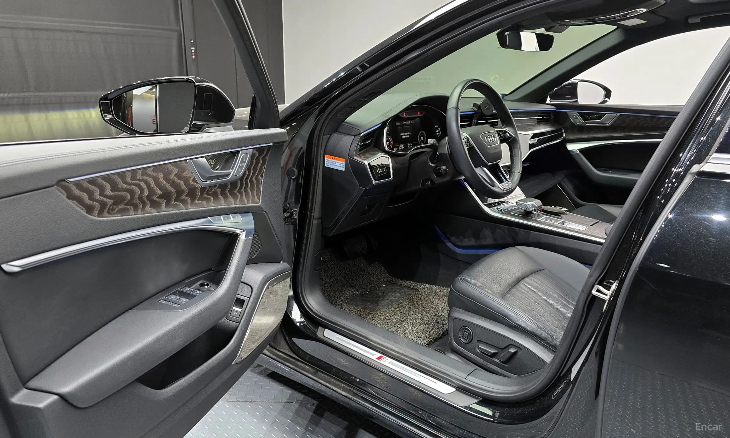 A6 (C8)