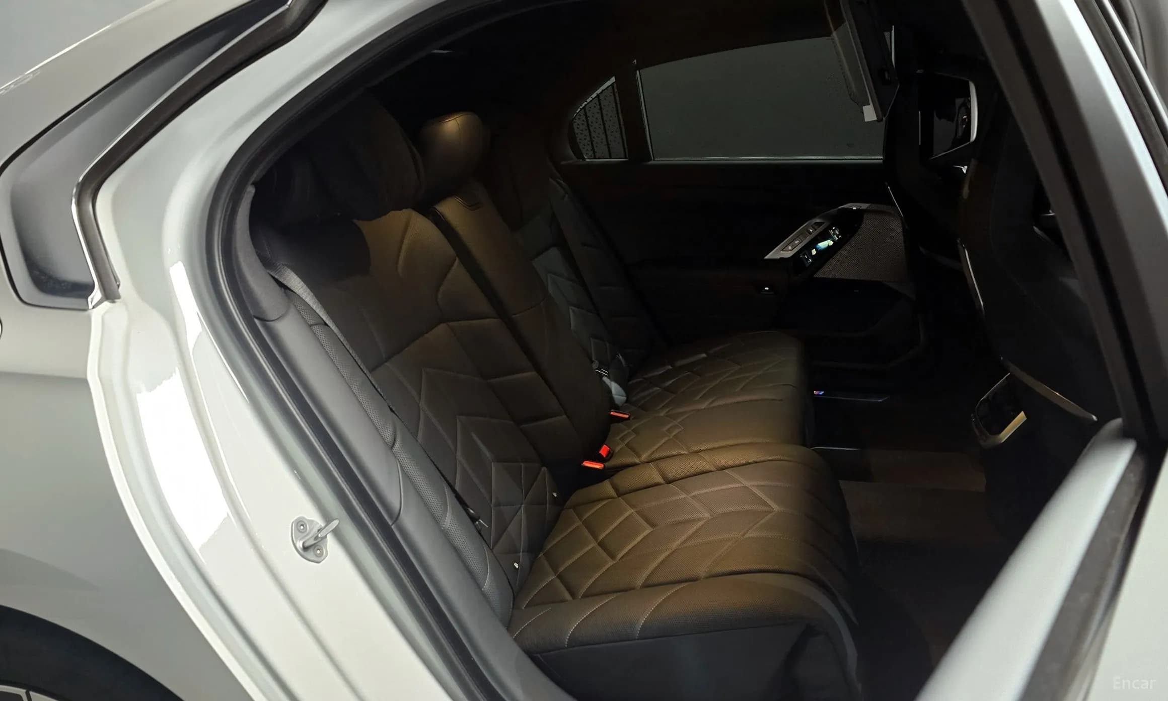 7 Series (G70)