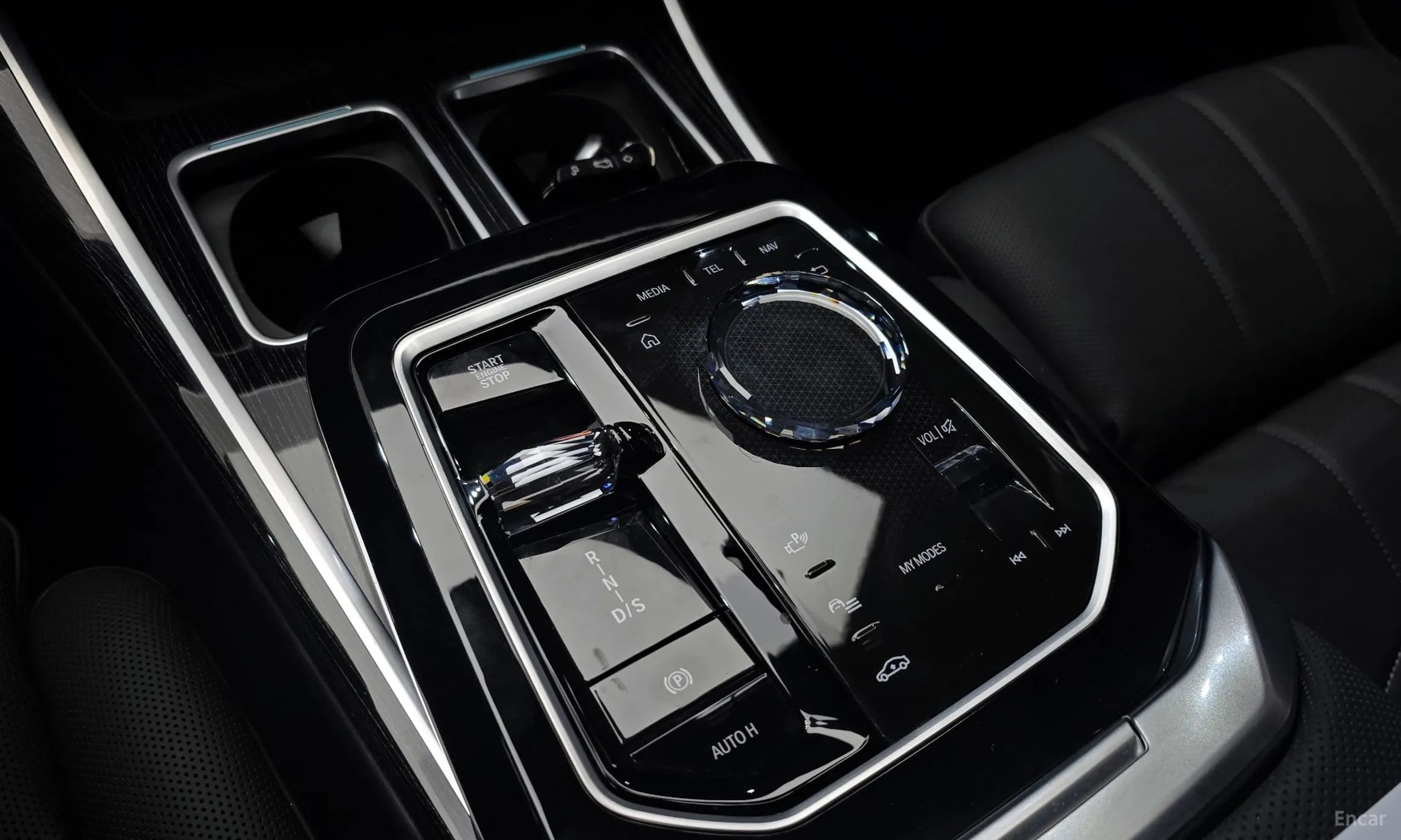 7 Series (G70)