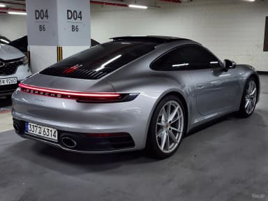 911 (992)