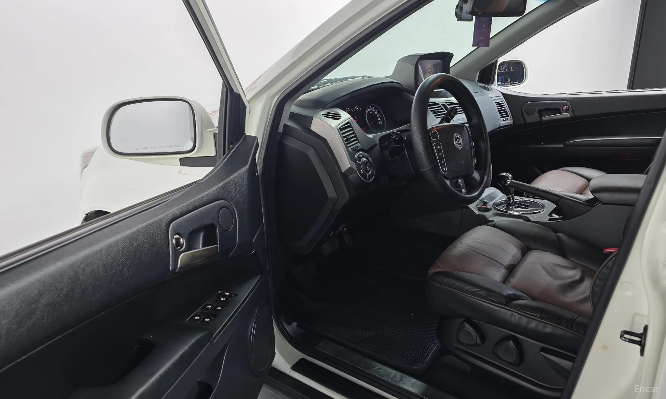 Korando Sports