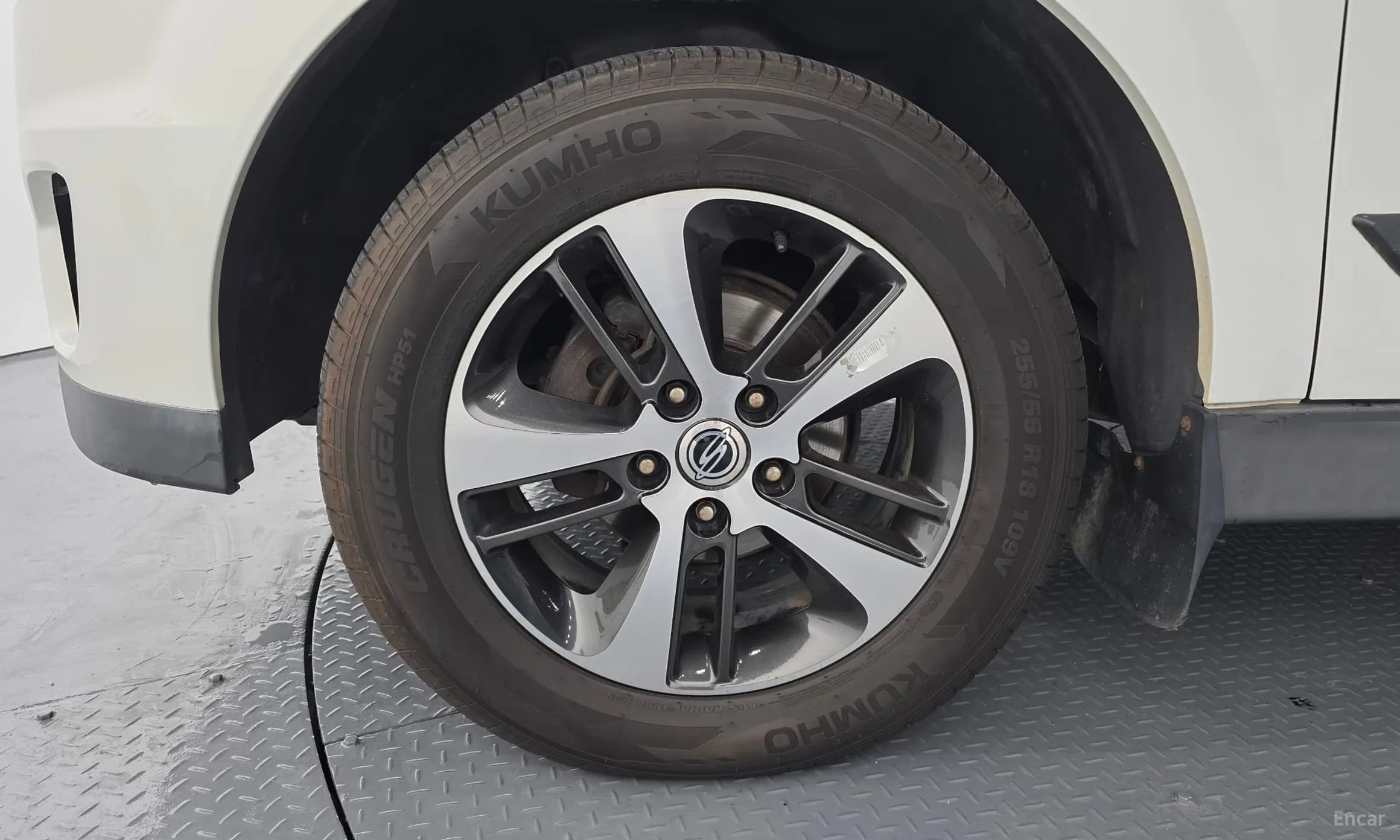 Korando Sports