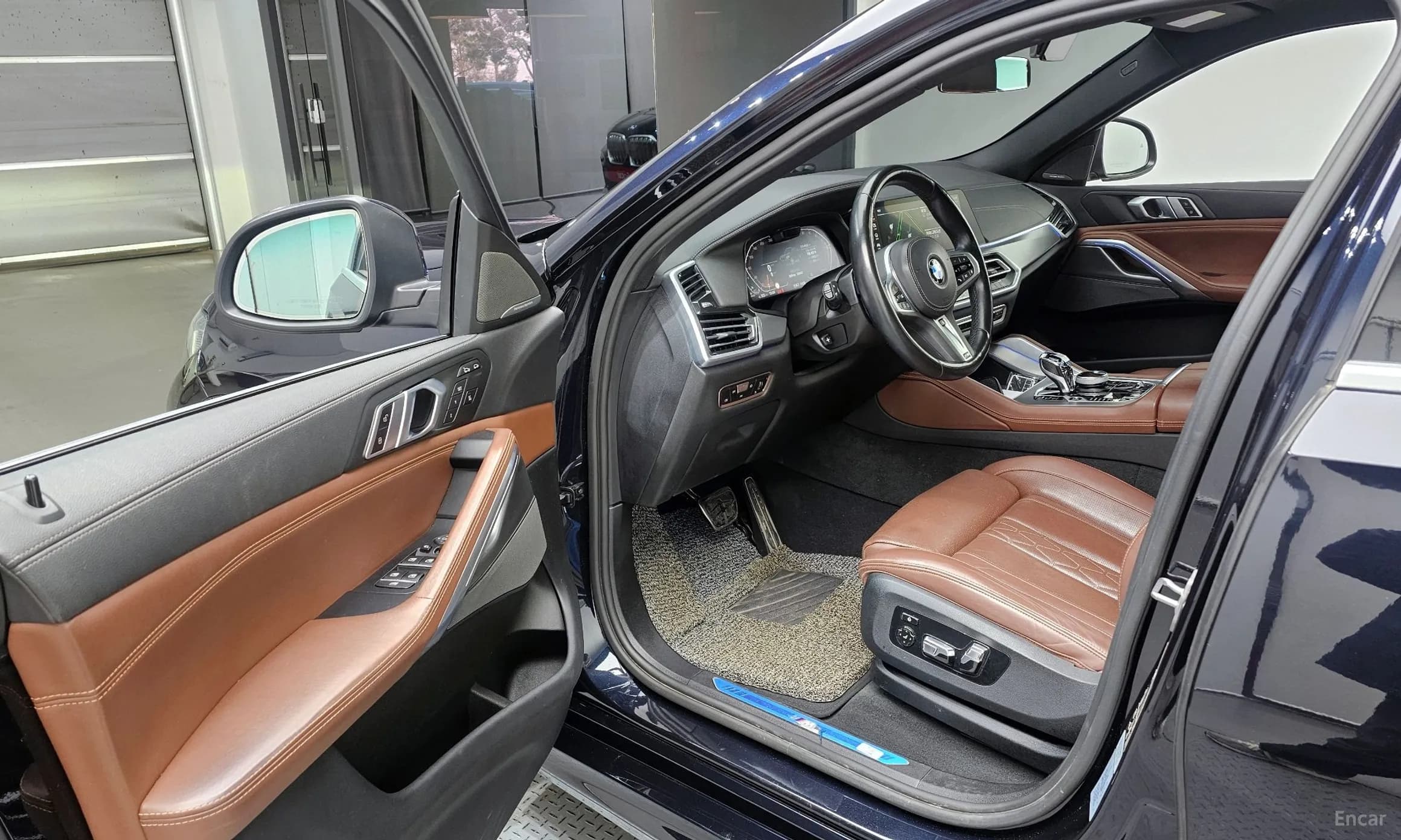 X6 (G06)