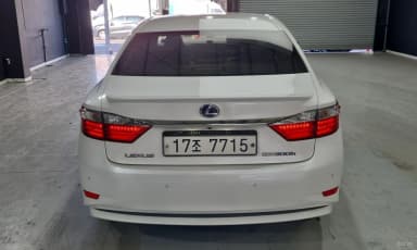 New ES300h