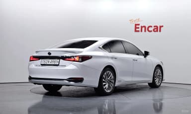 ES300h 7th Generation