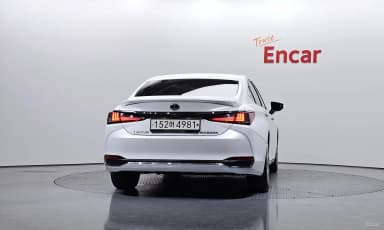 ES300h 7th Generation