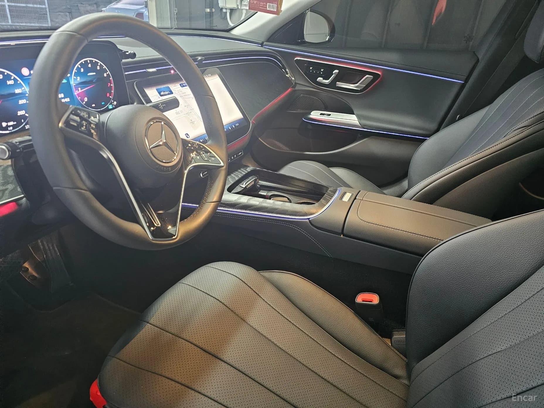 E-Class W214