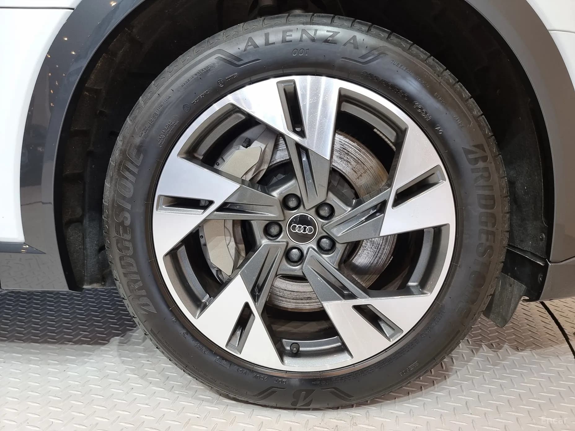 Q8 e-tron (GE)
