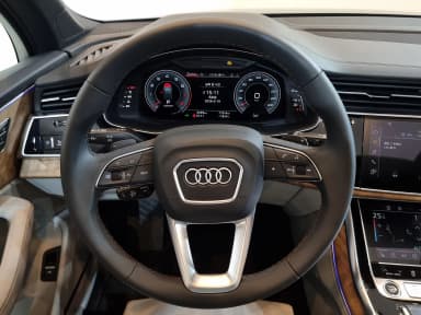 Q7 (4M)