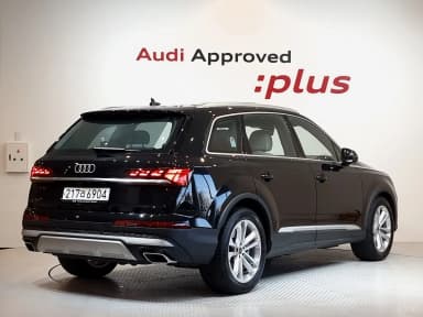 Q7 (4M)
