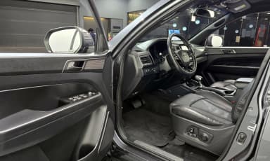 Rexton Sports Khan