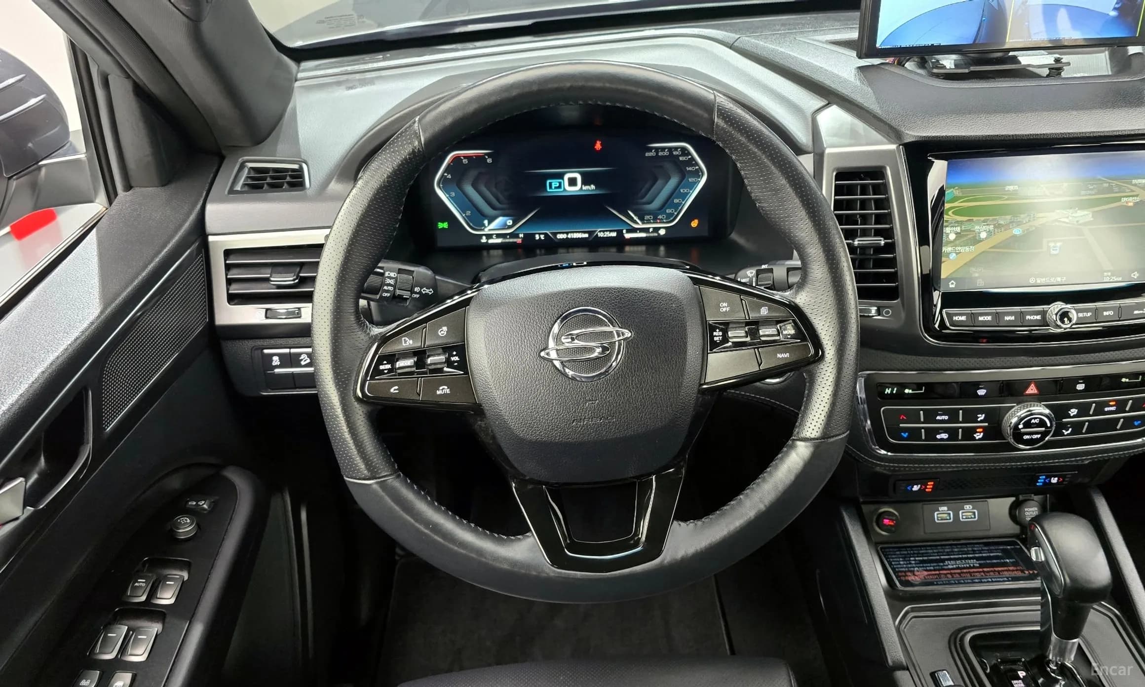 Rexton Sports Khan