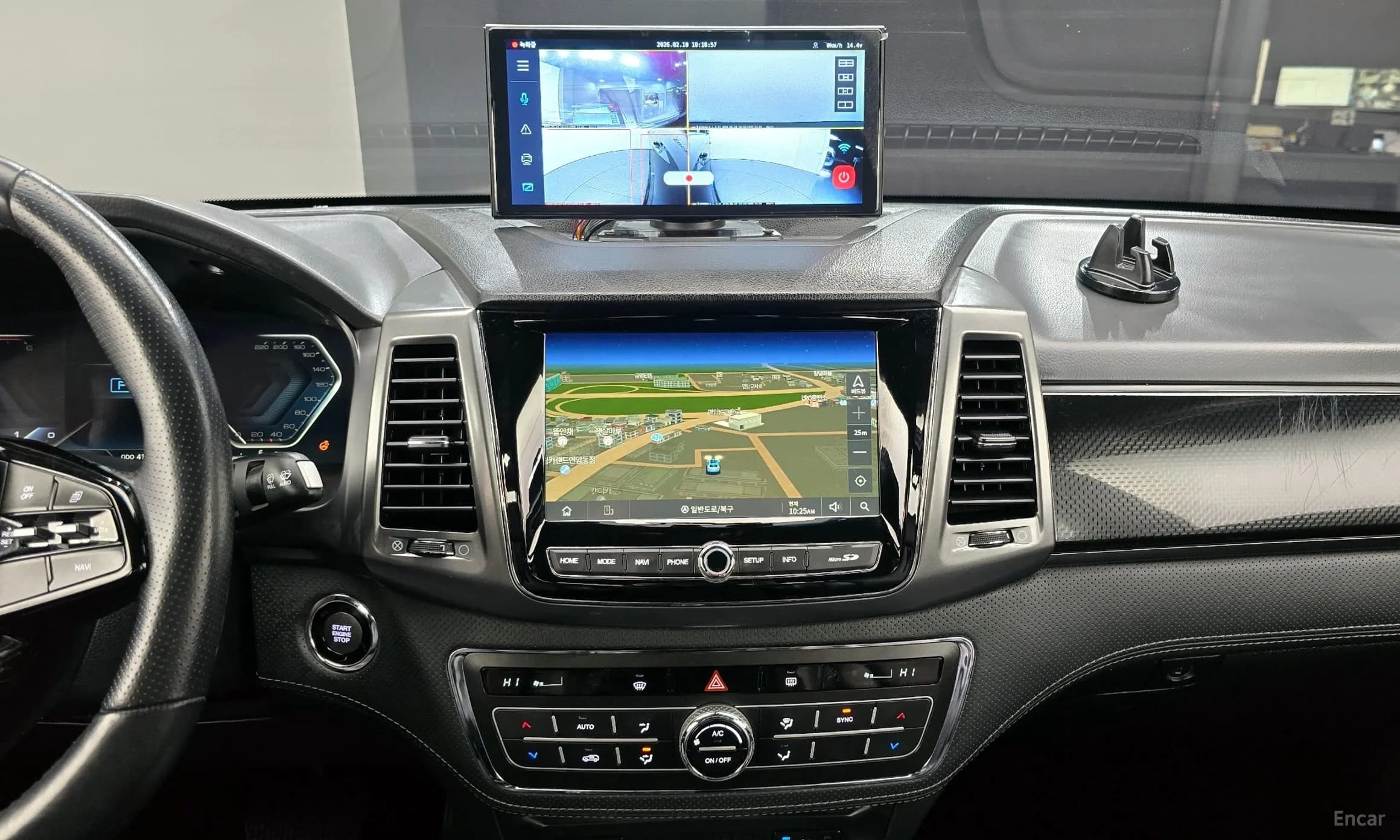 Rexton Sports Khan