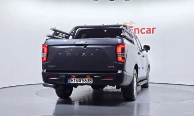 Rexton Sports Khan