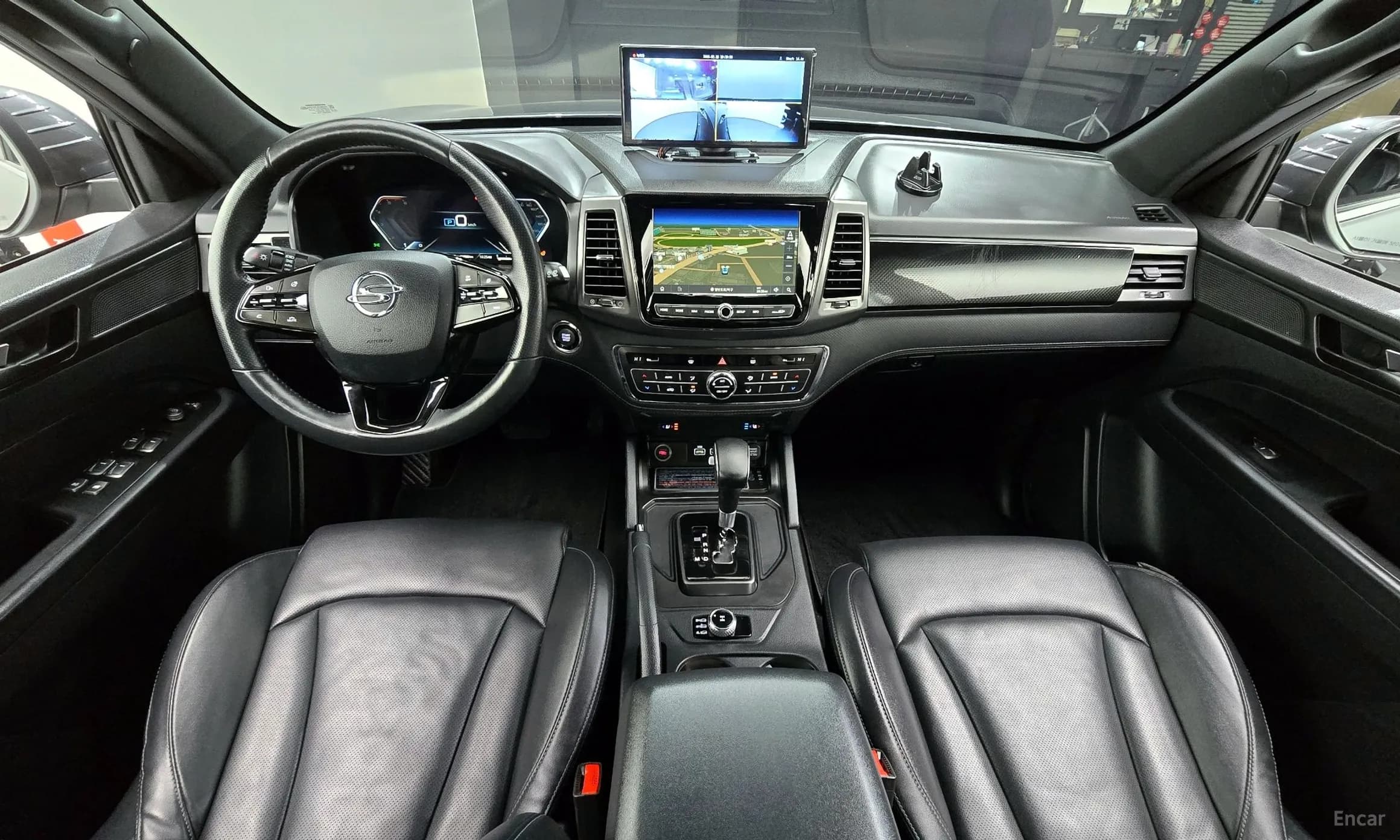 Rexton Sports Khan