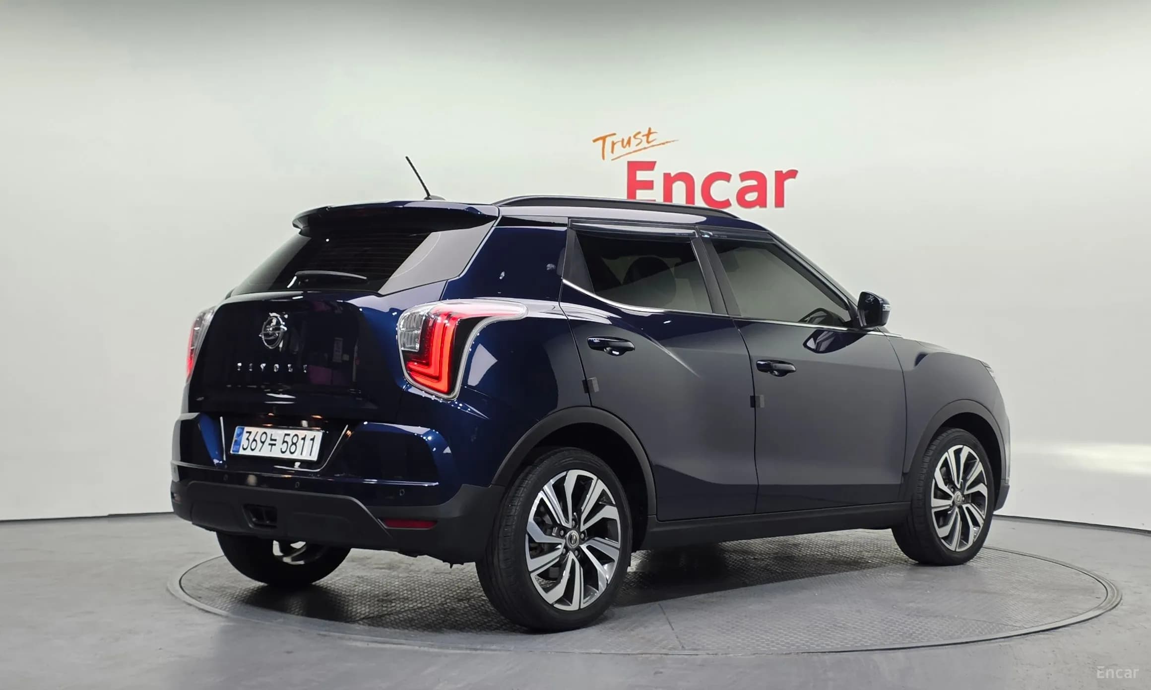 Berry New Tivoli