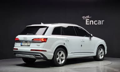Q7 (4M)