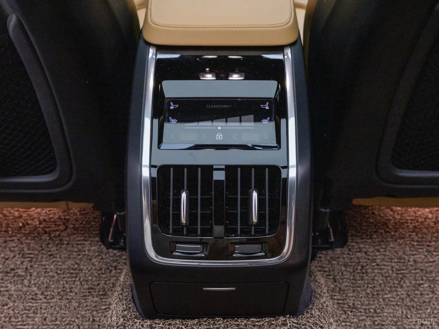 S90