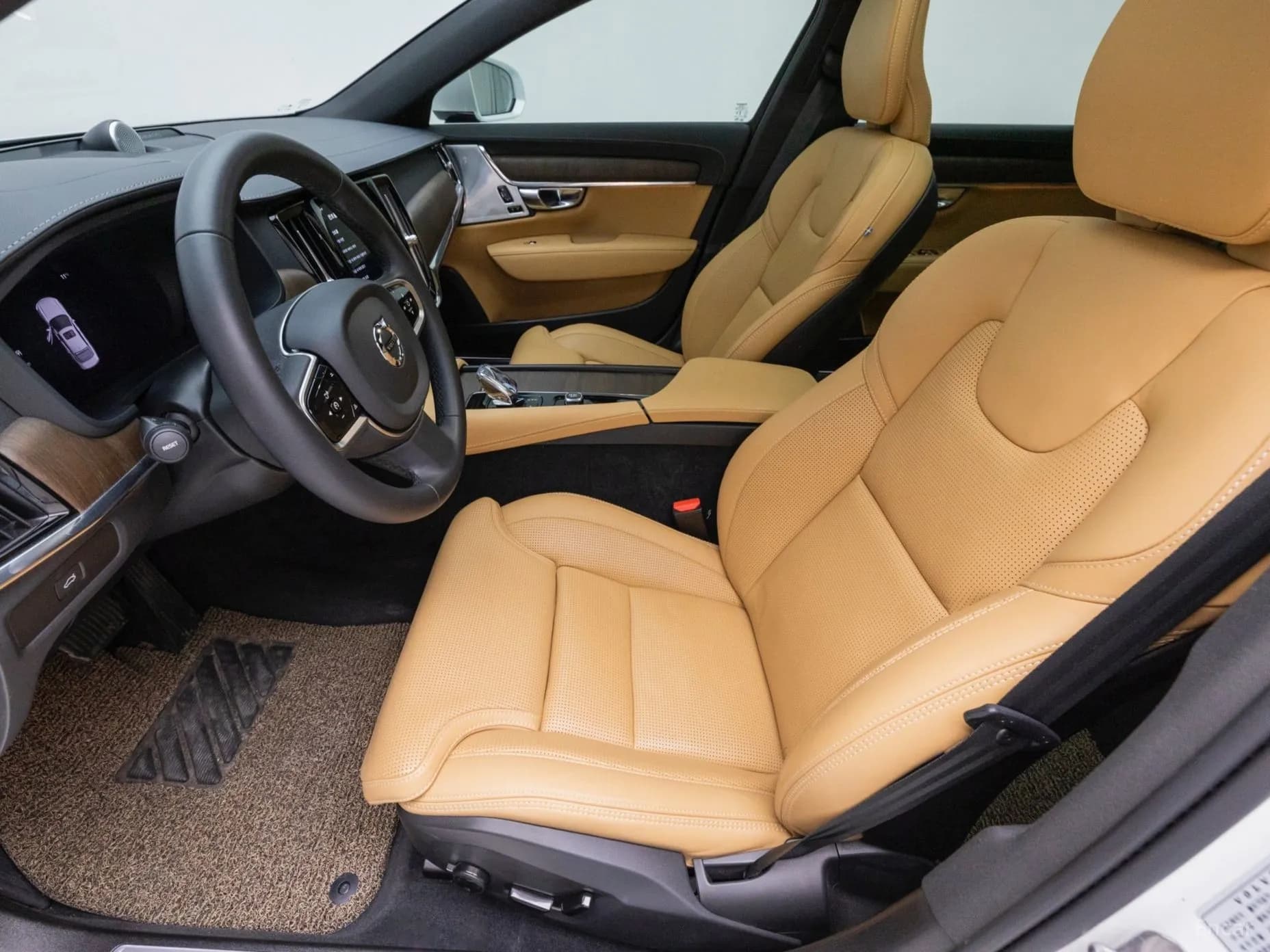 S90