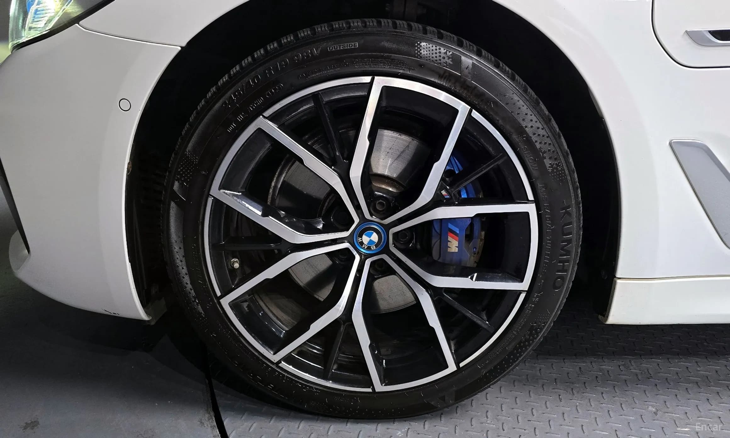 5 Series (G30)