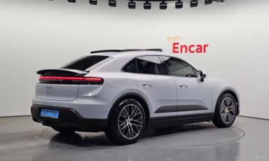 Macan EV