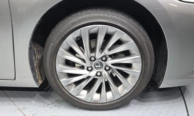 ES300h 7th Generation