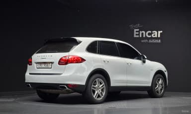 New Cayenne