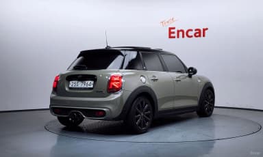 Cooper S