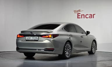 ES300h 7th Generation