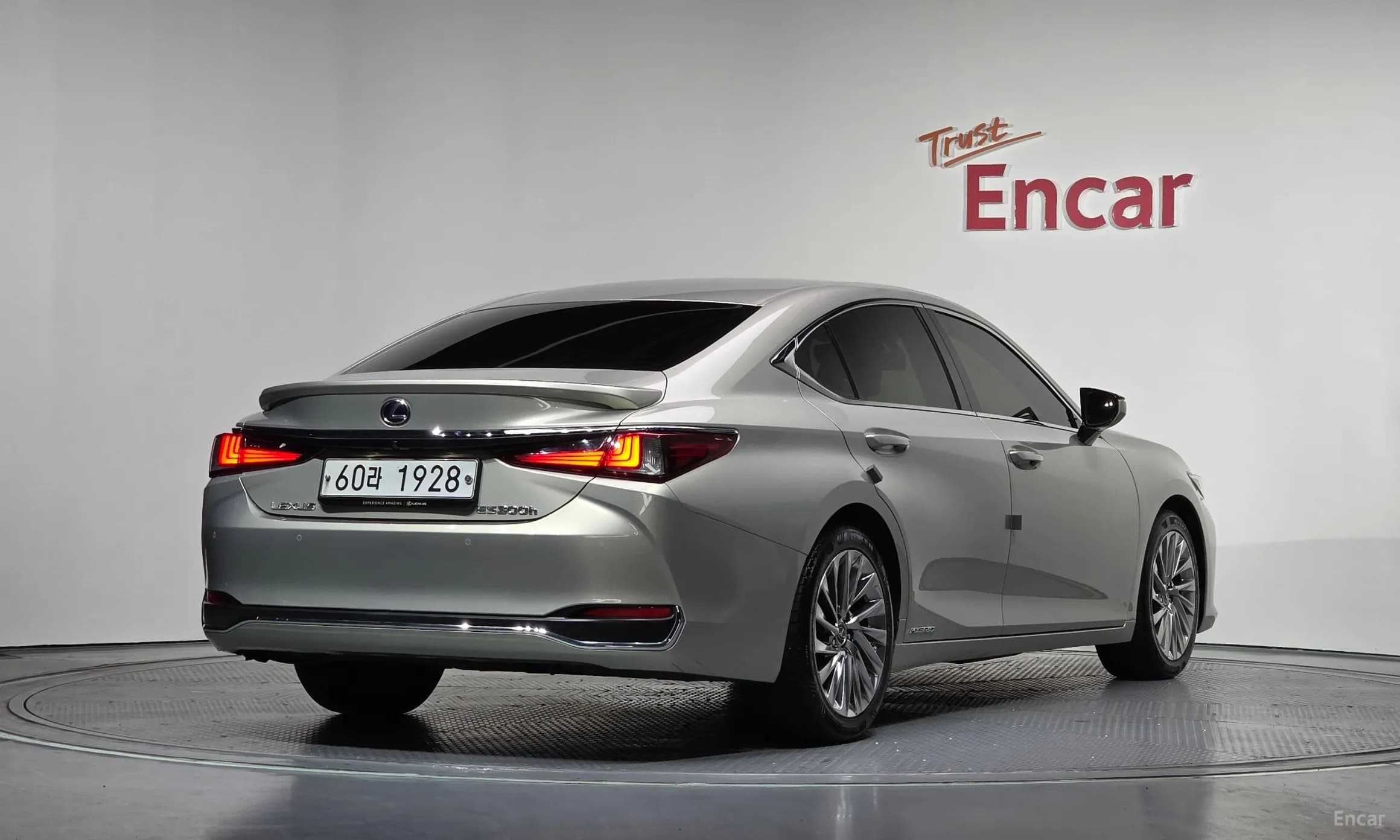 ES300h 7th Generation