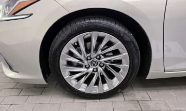 ES300h 7th Generation