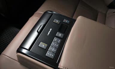 ES300h 7th Generation