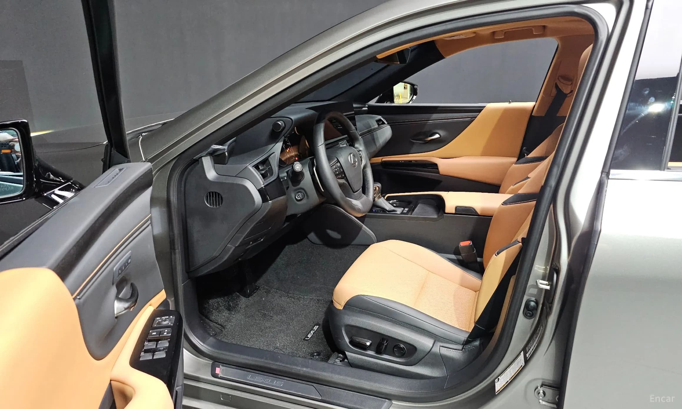 ES300h 7th Generation