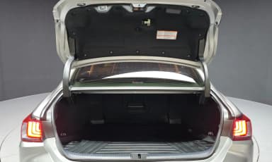 ES300h 7th Generation