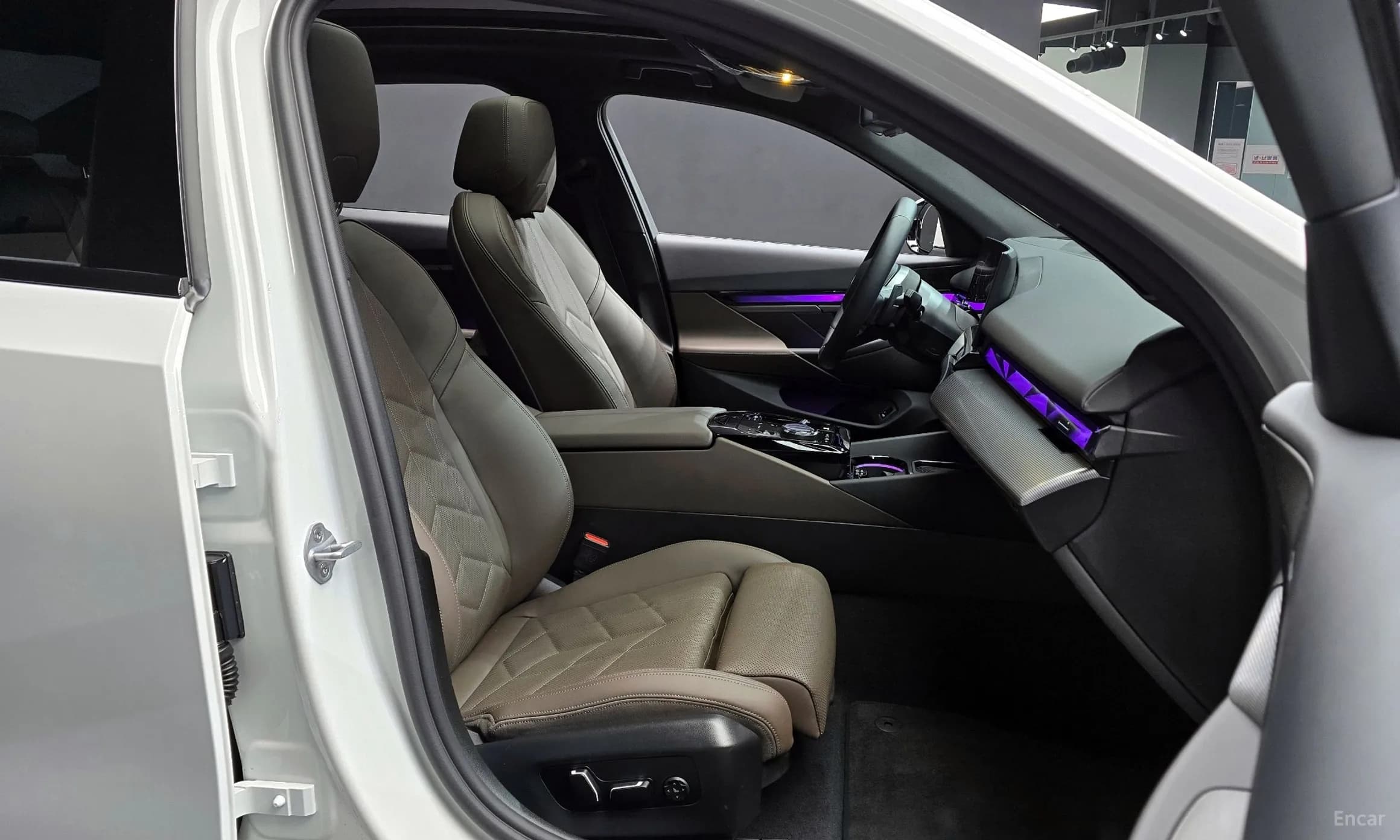 5 Series (G60)