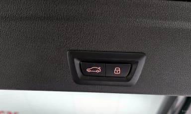 X6 (G06)