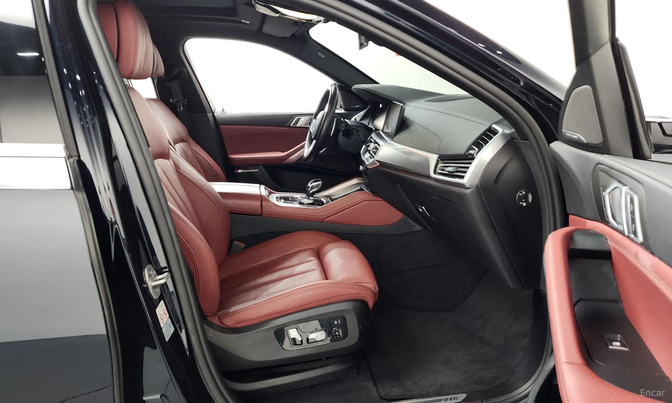X6 (G06)