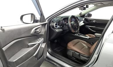 Trax Crossover