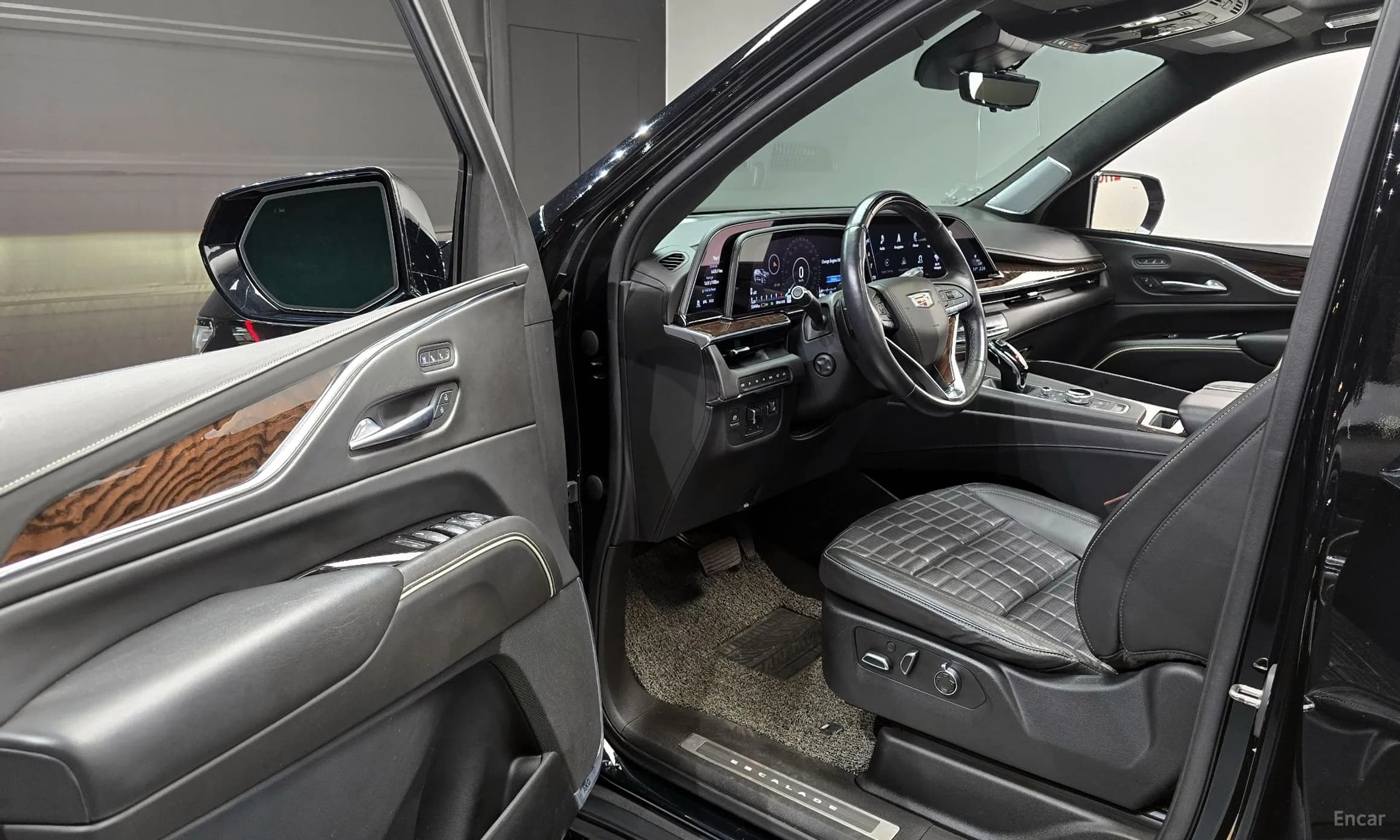 Escalade 5th Generation