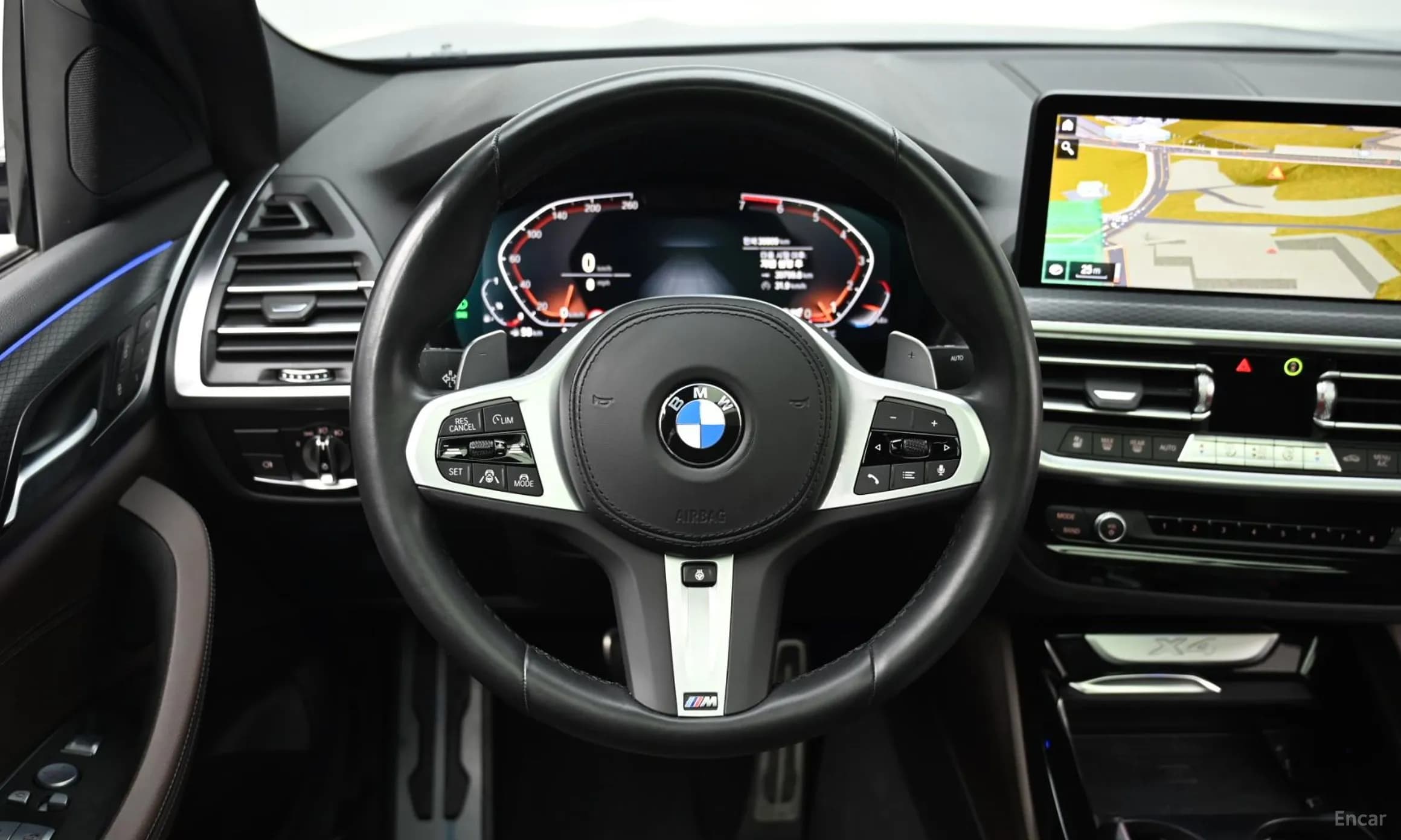 X4 (G02)