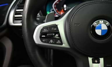 X4 (G02)