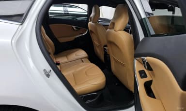 V40