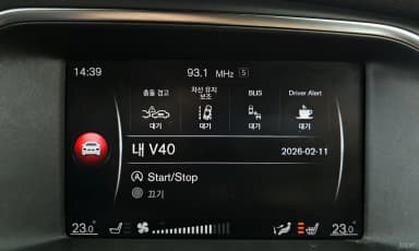 V40
