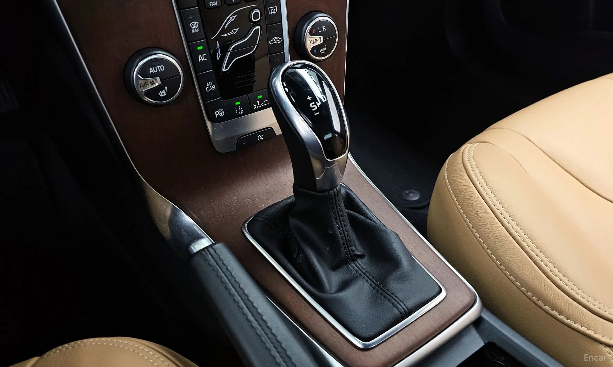 V40