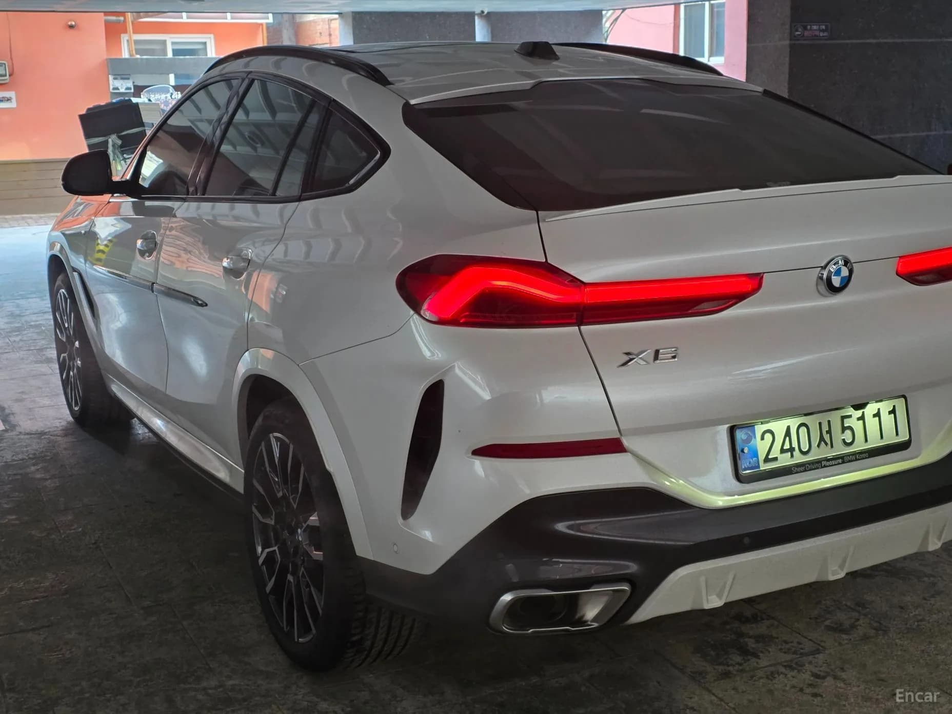 X6 (G06)