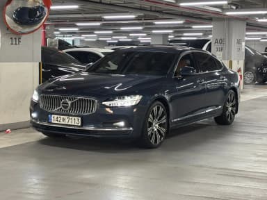 S90